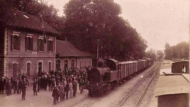 Aydın-İzmir arasındaki demir yolu Türkiye'nin raylardaki yolculuğunun Anadolu'daki ilk durağı oldu.